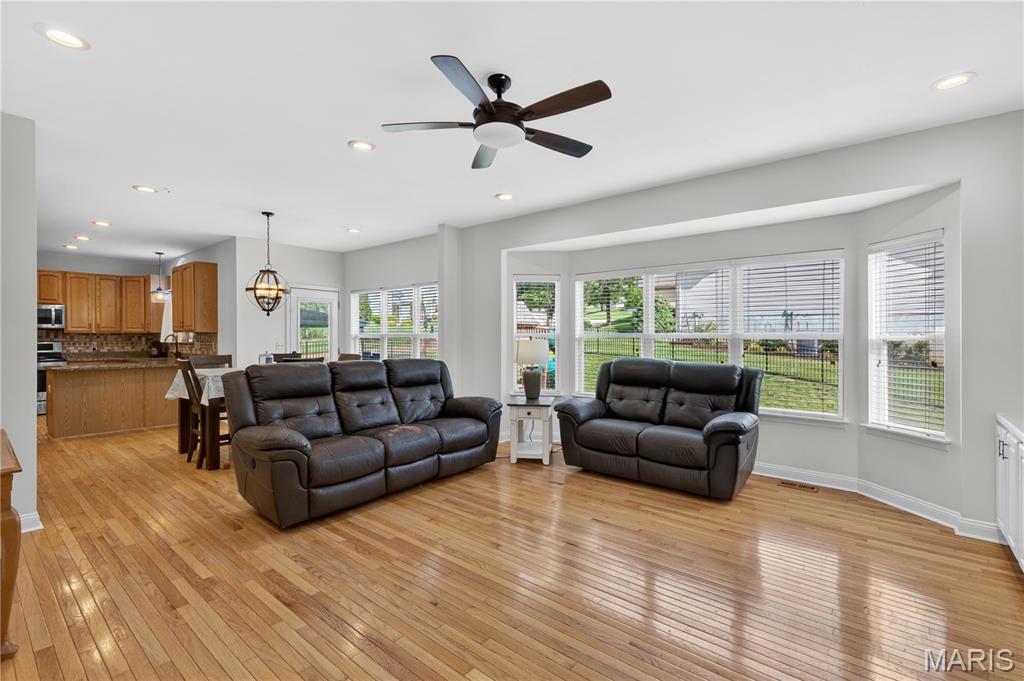 Emerald Forest Eight - Residential
