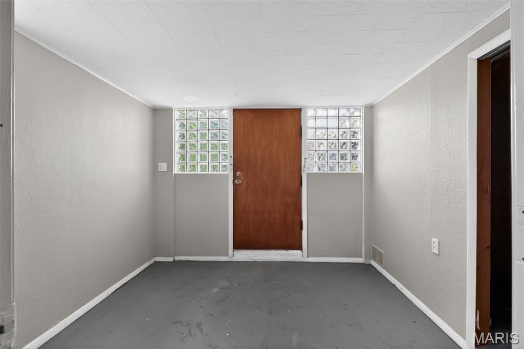 Photo of 240 S Barat Avenue, St Louis, MO 63135 (MLS # 26026665)