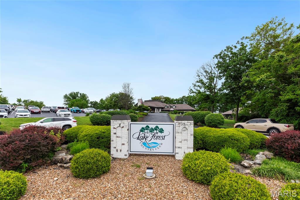 Country Club Greens - Residential