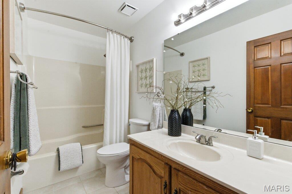 Country Club Greens - Residential