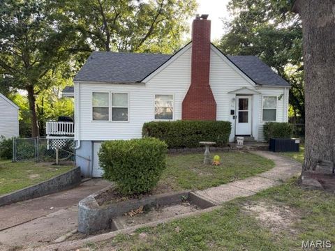 Tiny photo for 64 Rose Court, Rolla, MO 65401 (MLS # 26038915)