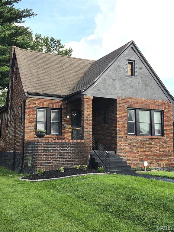 Photo 1 of 26 — 8578 Drury Lane, St Louis, MO 63147
