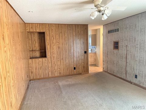 Tiny photo for 111 Park Charles Boulevard N, St Peters, MO 63376 (MLS # 26030893)