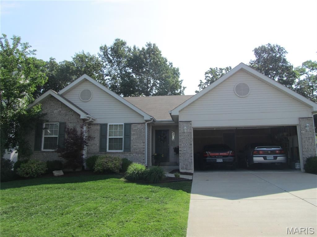 Photo of 2073 Williamstown Drive, St Peters, MO 63376 (MLS # 26019599)