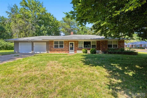 Photo of 201 Wooster Drive, St Louis, MO 63135 (MLS # 26058748)