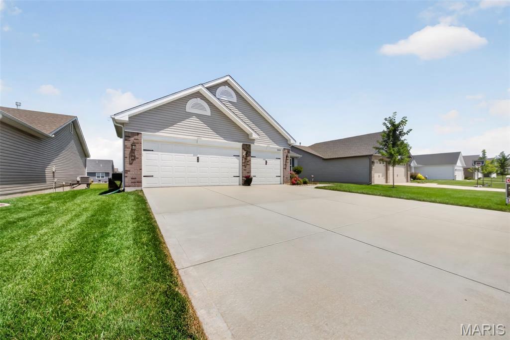 2009 White Branch Drive