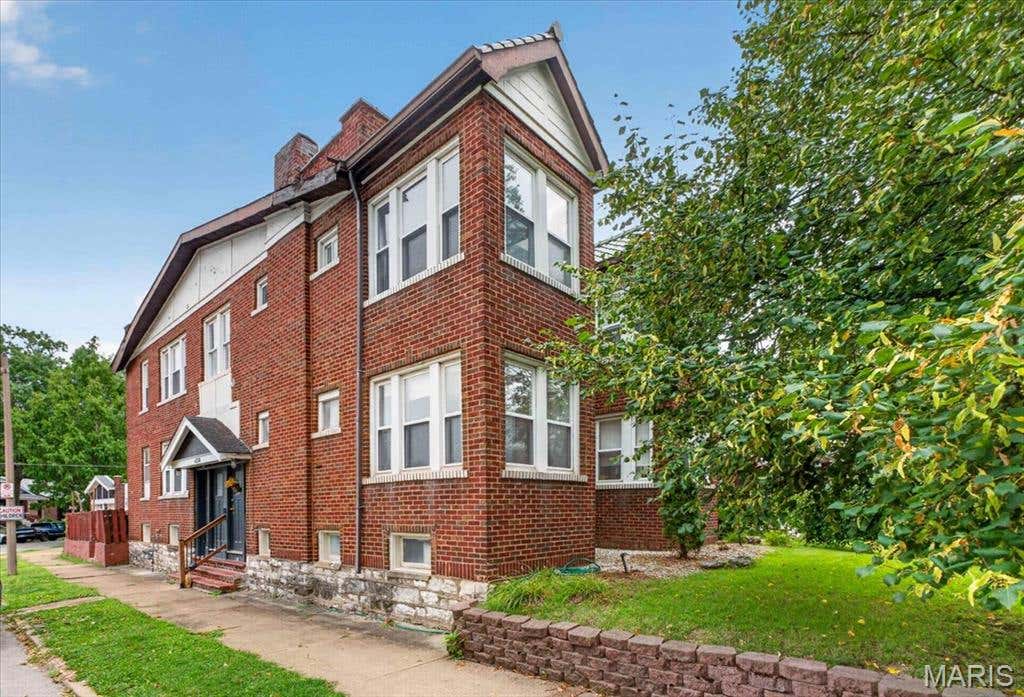 Photo of 6218 S Kingshighway Boulevard, St Louis, MO 63109 (MLS # 26052015)