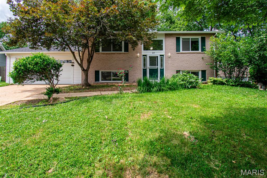 23 LORI Circle