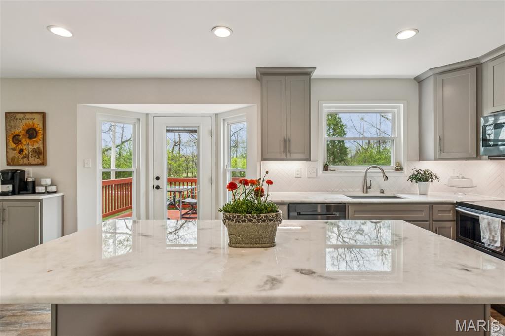 Monticello Manor - Residential