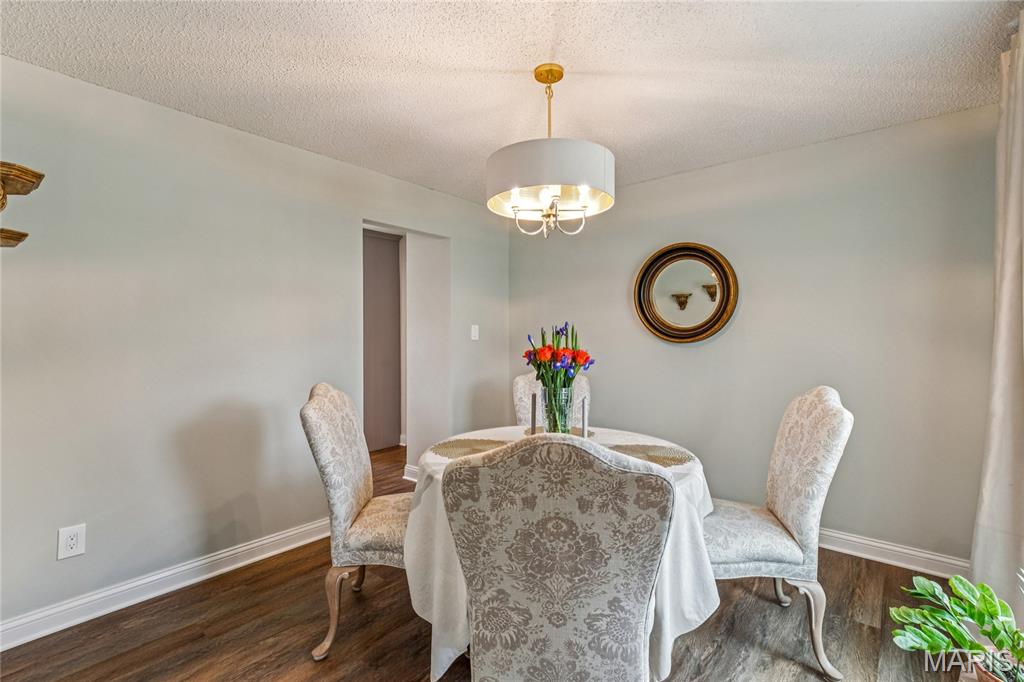 Monticello Manor - Residential