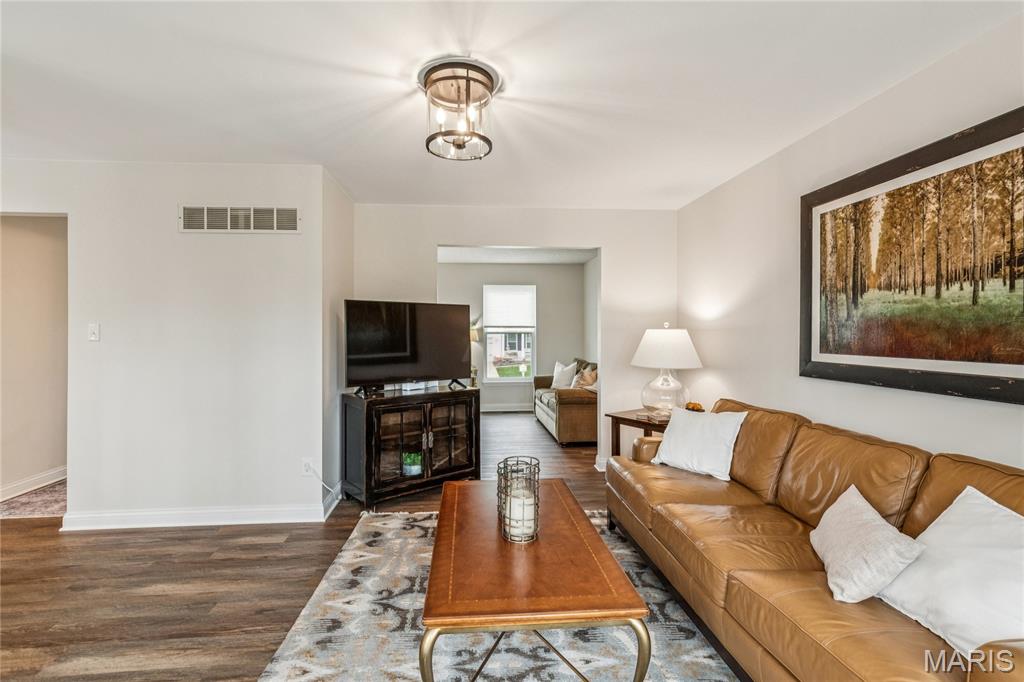 Monticello Manor - Residential