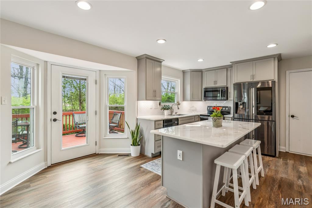 Monticello Manor - Residential