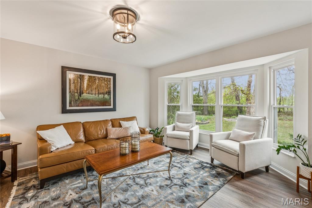 Monticello Manor - Residential