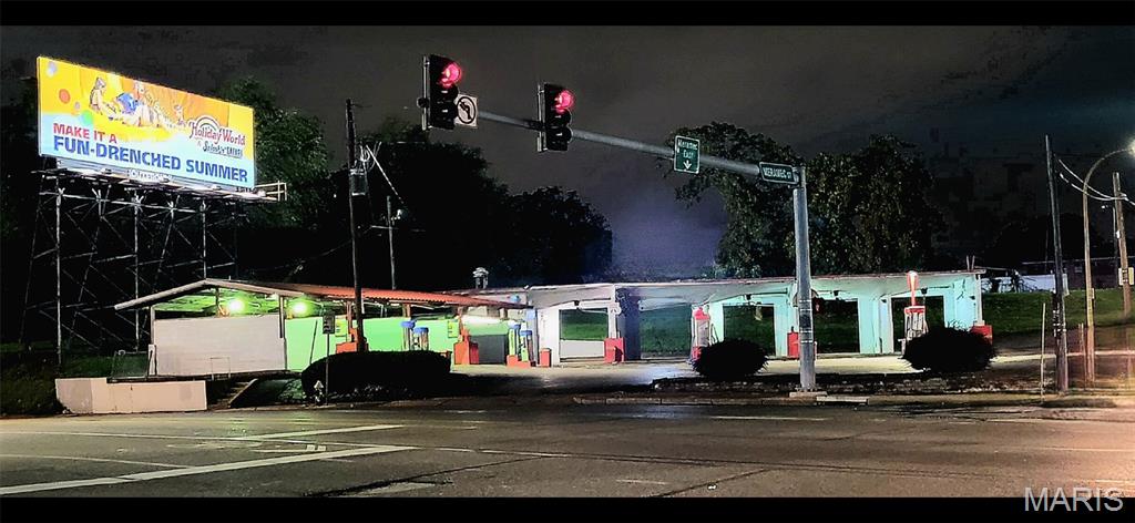 Carondelet Commons Fields Add - Commercial Sale