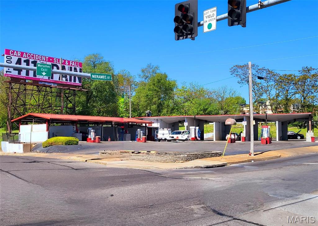 Carondelet Commons Fields Add - Commercial Sale