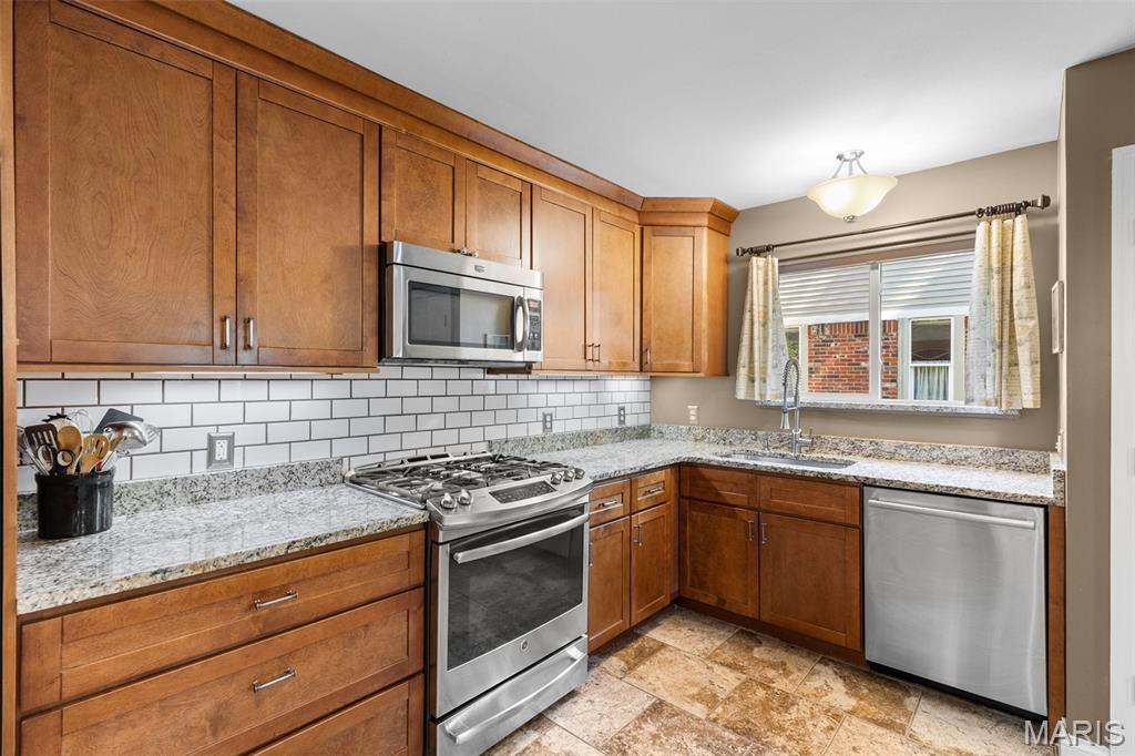 Kenrick Parke Condo Ph Four - Residential