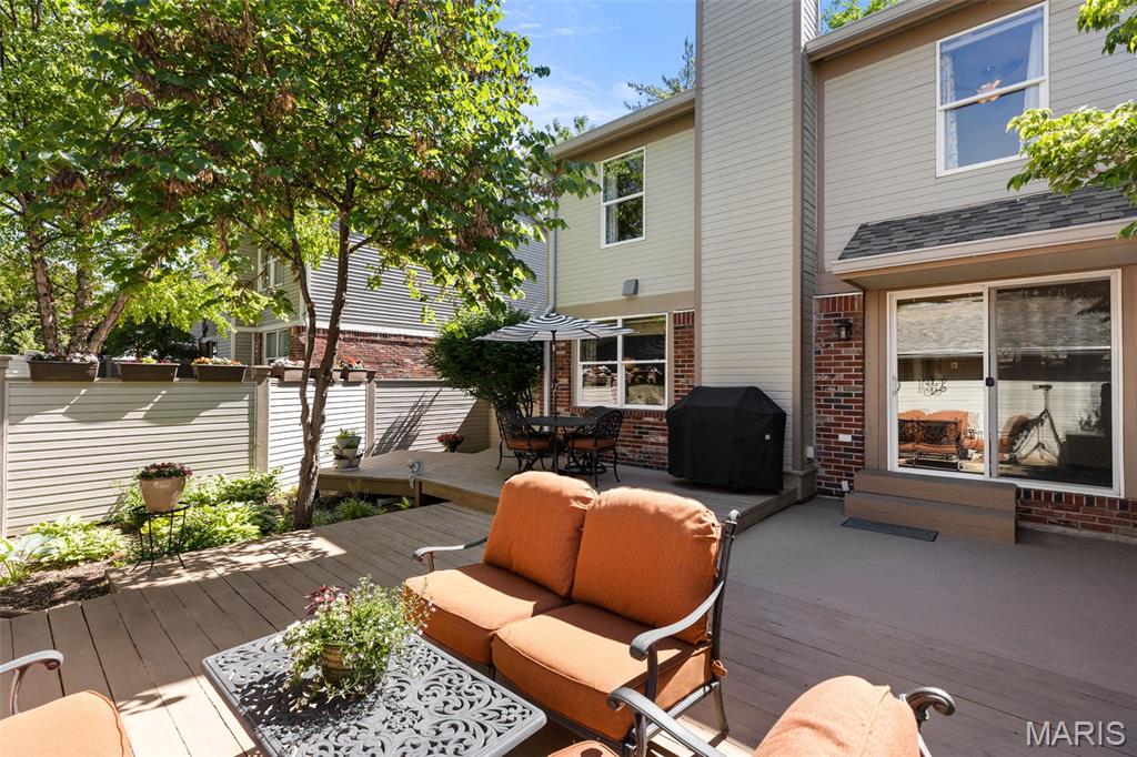 Kenrick Parke Condo Ph Four - Residential