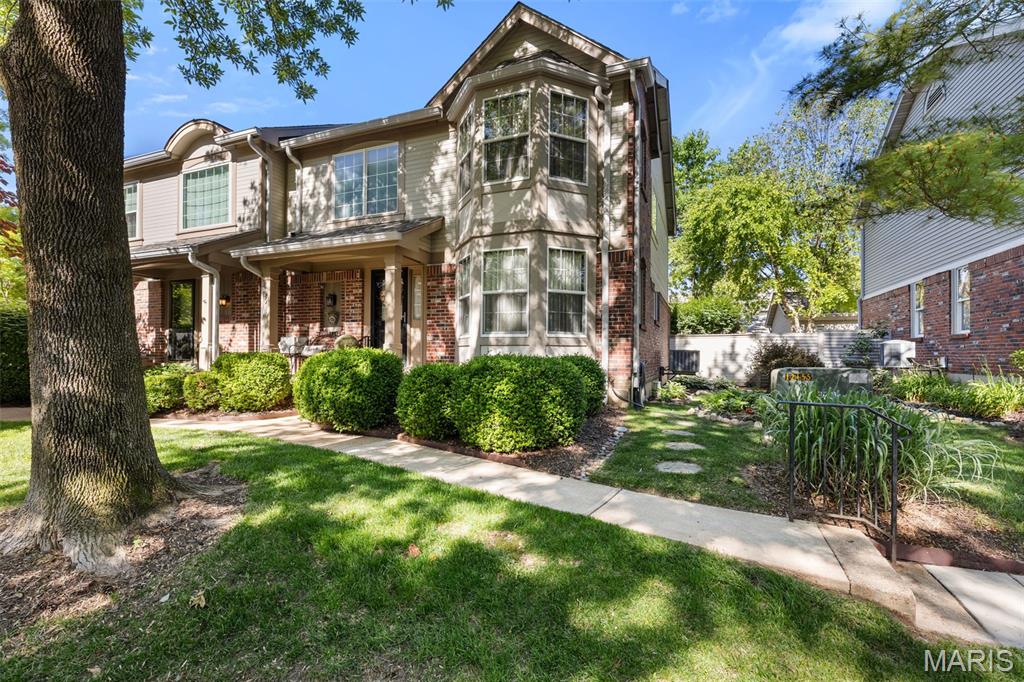 Kenrick Parke Condo Ph Four - Residential