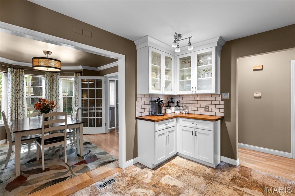 Kenrick Parke Condo Ph Four - Residential