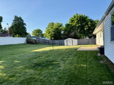 Tiny photo for 6 El Perro Drive, St Peters, MO 63376 (MLS # 26031258)