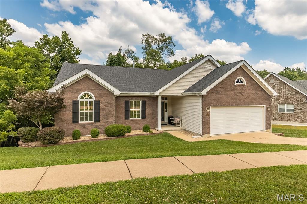 1652 Ivy Chase Lane