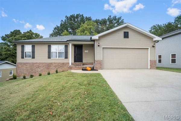 1724 GEORGIA ST, CAPE GIRARDEAU, MO 63701 - Image bbae9cab2a25301864ba08ff1d1d584b/229308452
