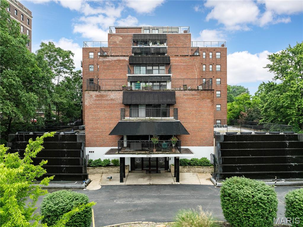 3450 Russell Boulevard