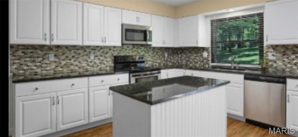 1212 Woodcrest Lane