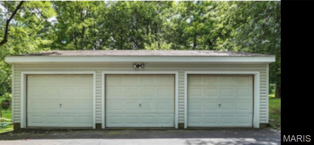 1212 Woodcrest Lane