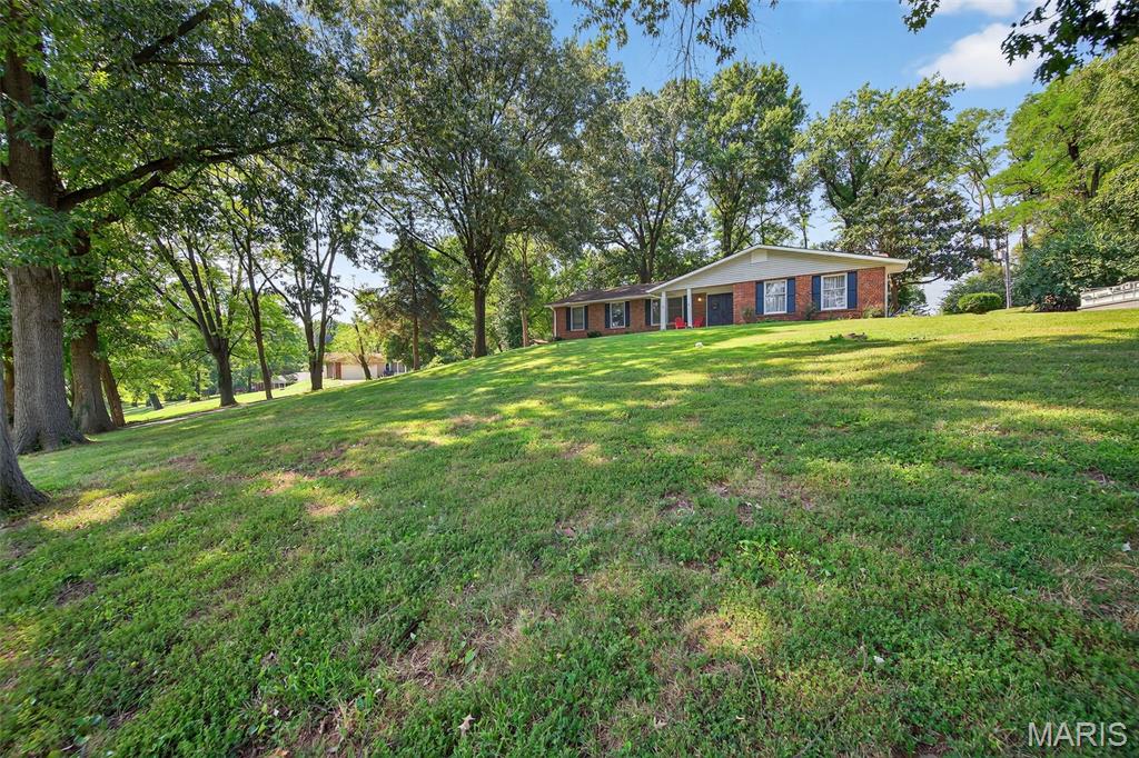 1212 Woodcrest Lane
