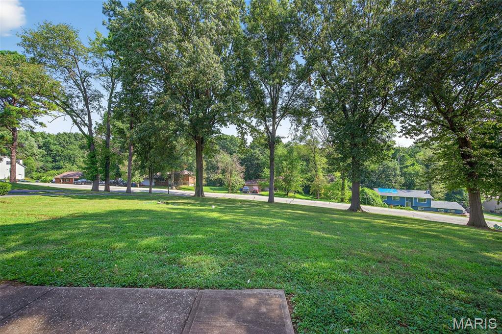 1212 Woodcrest Lane
