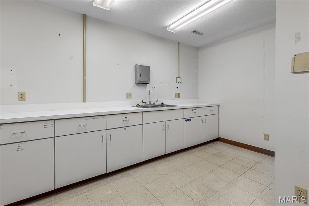 2nd Annex Rozier Add - Commercial Sale