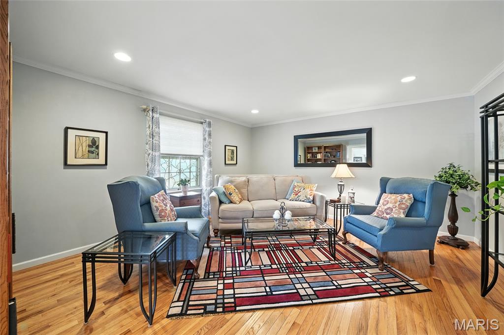 800 Clayworth Drive