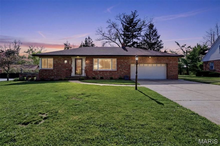 If you’ve been dreaming about easy, one-level living in a neighborhood that just feels good, this St. Louis Hills Estates ranch might be the one. Tucked on a quiet cul-de-sac and sitting on a big, tree-filled lot, it has that peaceful, park-like vibe that’s hard to find.

Inside, the living spaces are light, bright, and flow beautifully—perfect for everything from hosting the whole crew to just enjoying a quiet night in. The kitchen is easy on the eyes as well as functional with Silestone countertops, a cheery over-the-sink window with backyard views, and a sunny breakfast room with skylights that might just become your favorite spot in the house.

Two comfortable bedrooms and a full bath are all on the main floor—no stairs needed for everyday living. Downstairs, you’ve got a fun retro rec room with a vintage bar (hello, game nights and family hangouts) plus a second full bath for extra convenience.

And let’s talk about the real showstopper: a HEATED attached garage. No more freezing mornings, no scraping ice—just hop in and go. Once you have it, you’ll wonder how you ever lived without it.

All of this just a short walk to Francis Park and Willmore Park—perfect for getting outside, meeting up with family, or entertaining the family this summer.

St. Louis Hills is one of those neighborhoods people move to and never want to leave… come see why ??