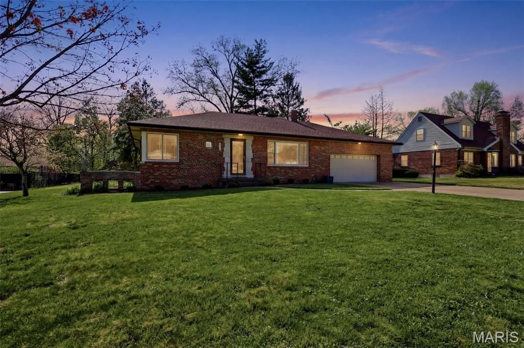 Photo of 6027 Guilford Place, St Louis, MO 63109 (MLS # 26019956)