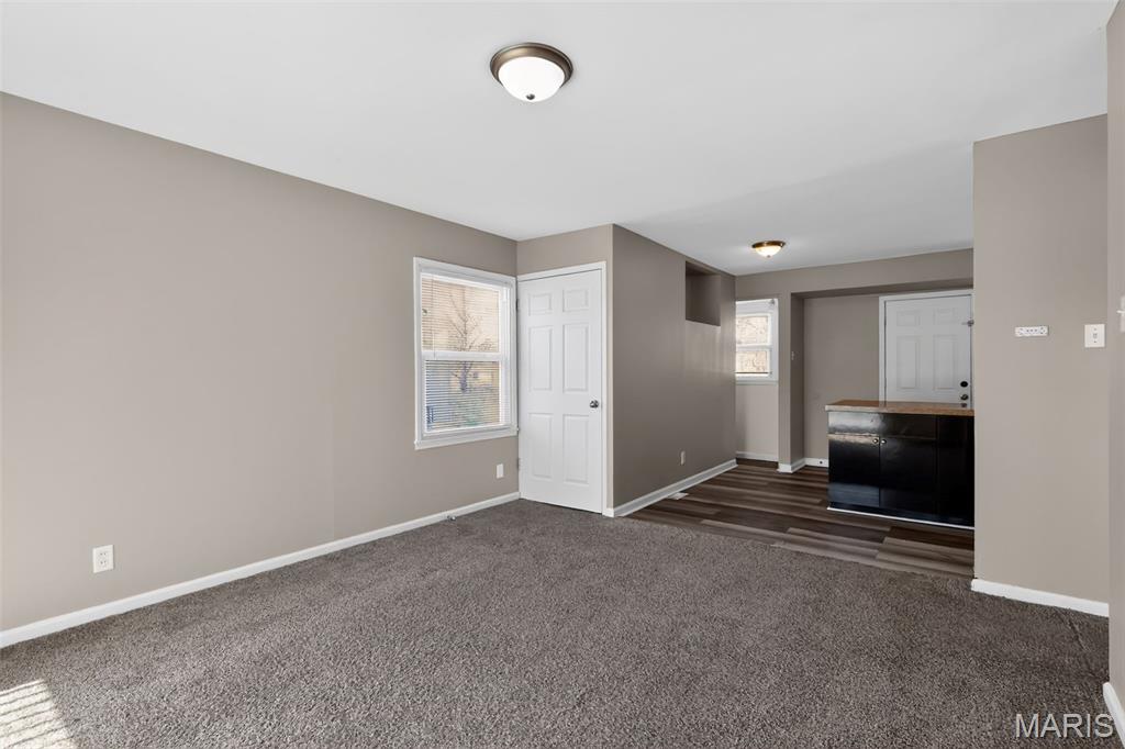 Glasgow Village Unit 3 - Residential