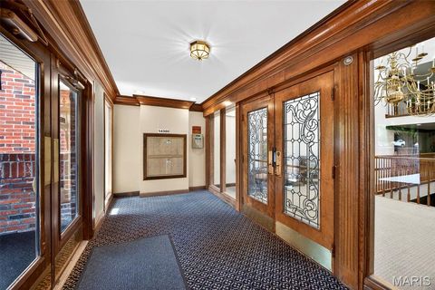 Tiny photo for 14300 Conway Meadows Court #202, Chesterfield, MO 63017 (MLS # 26013113)