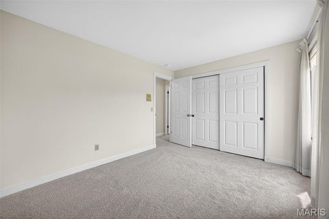 Tiny photo for 14300 Conway Meadows Court #202, Chesterfield, MO 63017 (MLS # 26013113)