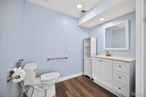 Tiny photo for 14300 Conway Meadows Court #202, Chesterfield, MO 63017 (MLS # 26013113)