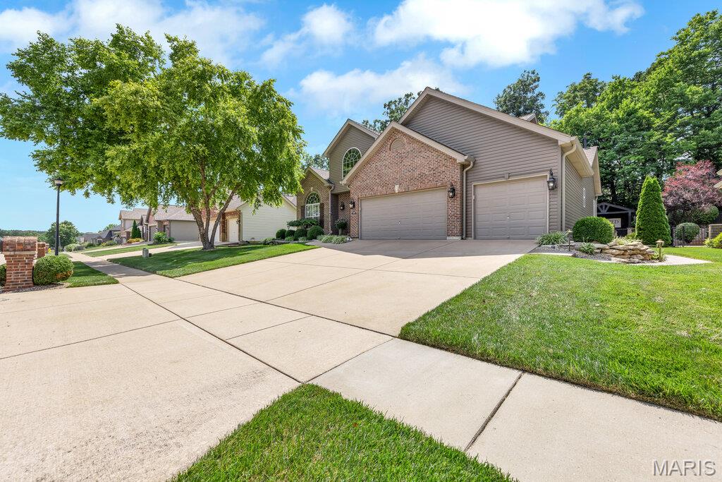 310 Highland Meadows Court