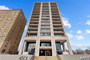 Photo of 4501 Lindell Boulevard #4B, St Louis, MO 63108 (MLS # 26058505)