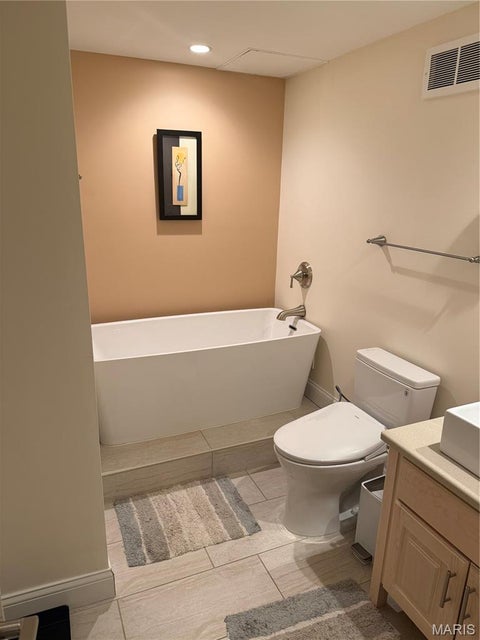 Tiny photo for 4501 Lindell Boulevard #4B, St Louis, MO 63108 (MLS # 26058505)