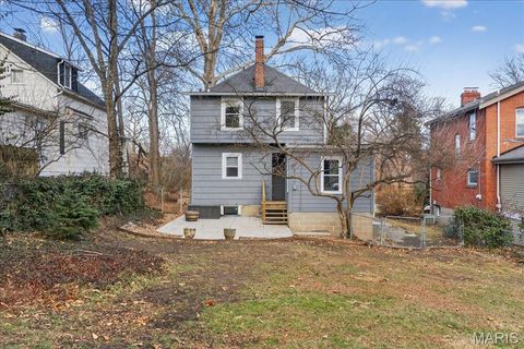 Tiny photo for 404 Clark Avenue, Webster Groves, MO 63119 (MLS # 26001515)