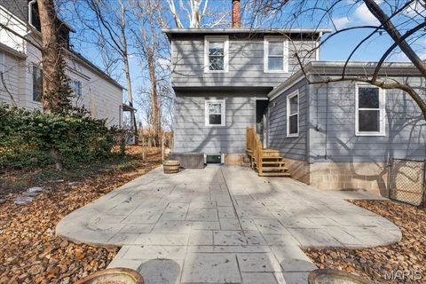 Tiny photo for 404 Clark Avenue, Webster Groves, MO 63119 (MLS # 26001515)