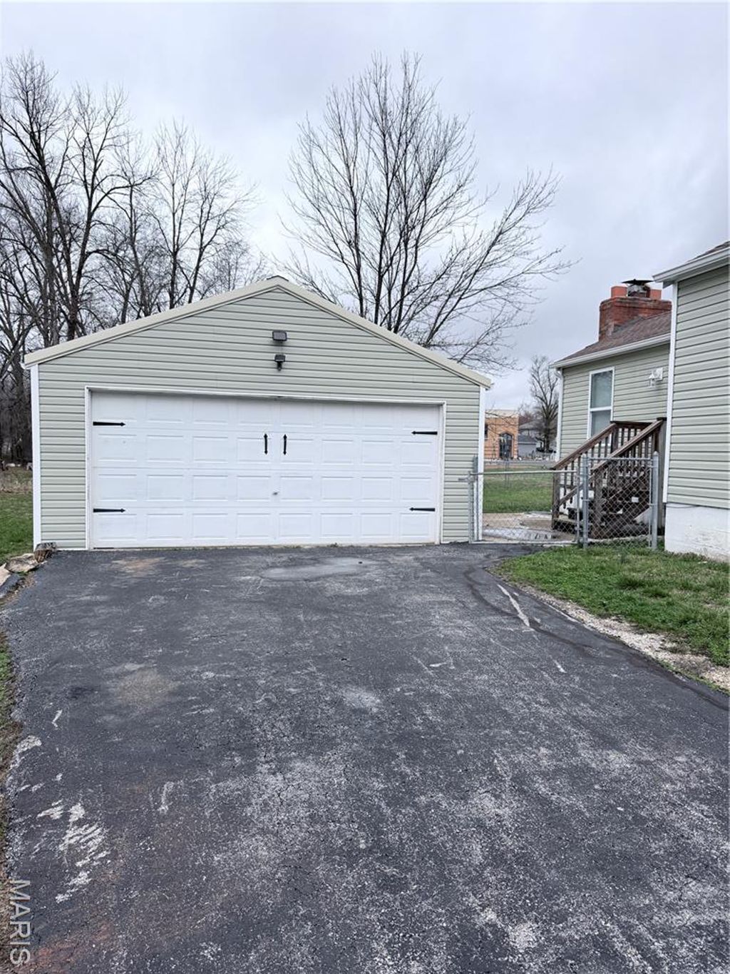 Photo of 411 W 2nd Street, Montgomery, MO 63361 (MLS # 26014098)