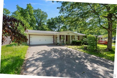 Tiny photo for 1960 Briarwood Drive, Cape Girardeau, MO 63701 (MLS # 26030483)