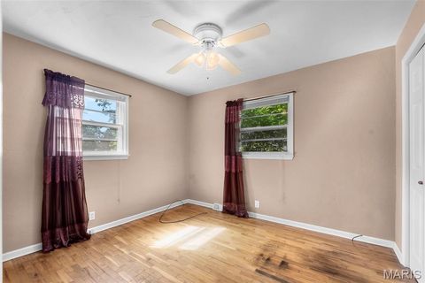 Tiny photo for 1960 Briarwood Drive, Cape Girardeau, MO 63701 (MLS # 26030483)