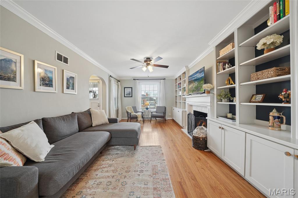 Larchmont - Residential