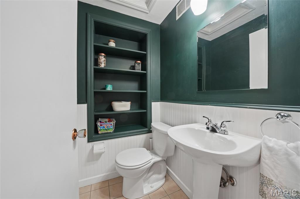 Larchmont - Residential