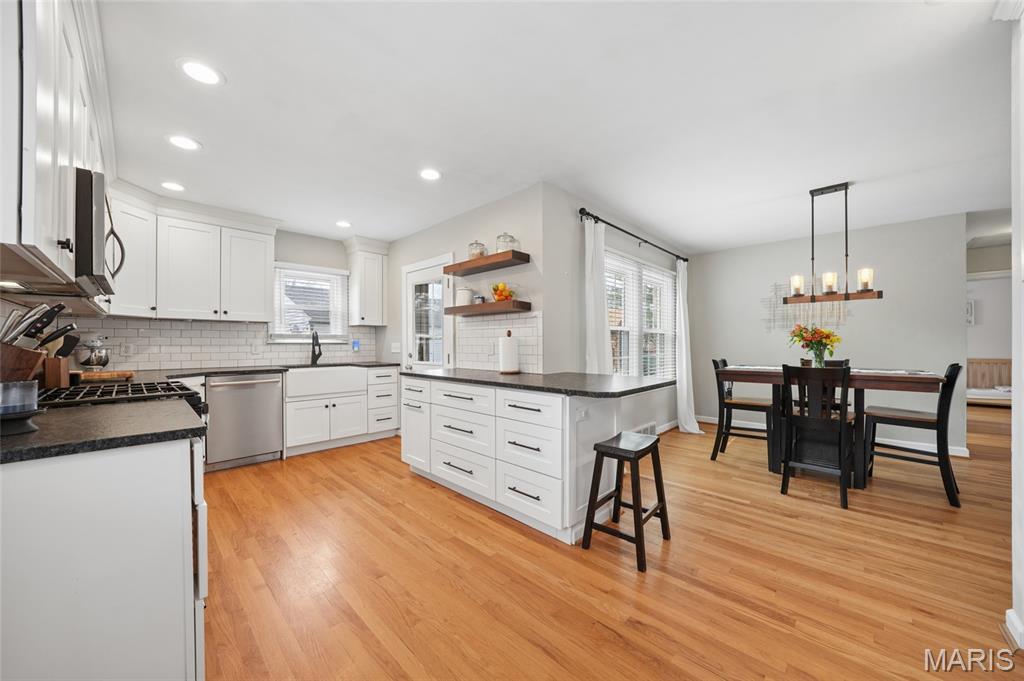 Larchmont - Residential